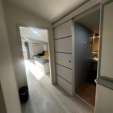 בית הארחה Penzion-hutira Relax Club Handlová