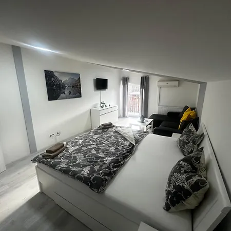 Penzion-hutira Relax Club 2*