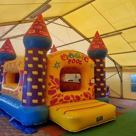 Penzion-hutira Relax Club 2* Handlová