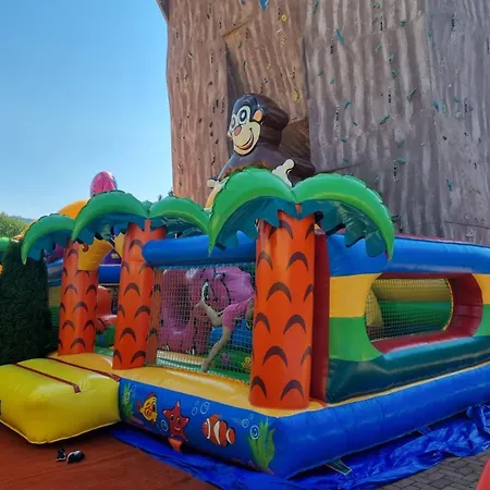 Penzion-hutira Relax Club