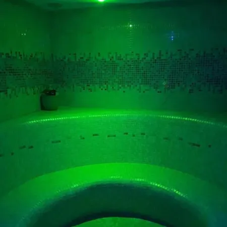 Penzion-hutira Relax Club בית הארחה 2*