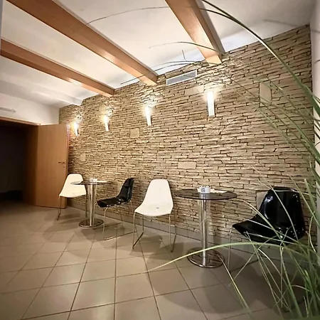 Penzion-hutira Relax Club Handlová